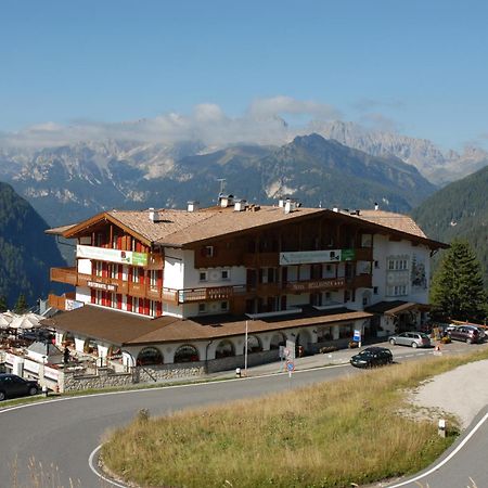 Hotel Bellavista Canazei Eksteriør bilde